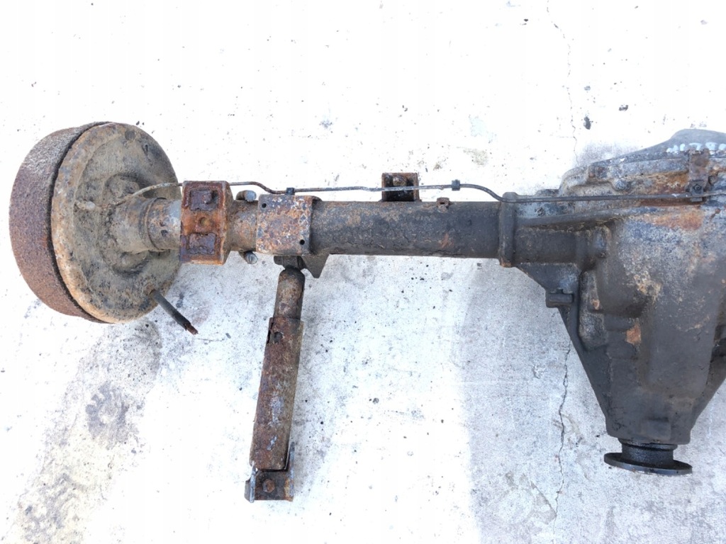 ACHSE HINTERER UNTERSCHIED DAEWOO LUBLIN II 2.4TD 87KM Product image
