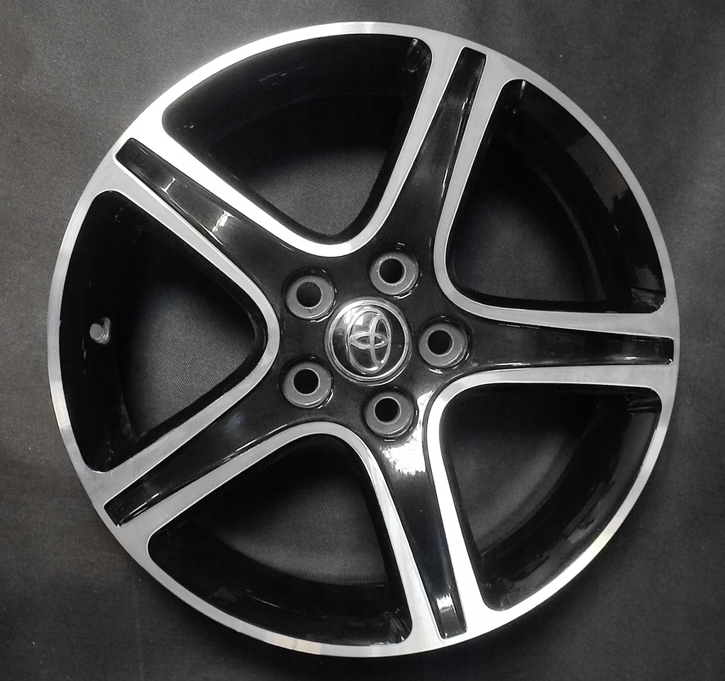TOYOTA AURIS CAMRY COROLLA LEXUS IST 7JJ 17 ET50 5x114,3 Product image