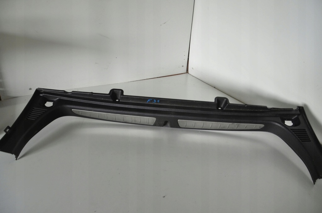 BMW 3 F31 2014 Stufen-Hinterriemenabdeckung 7221875 Product image