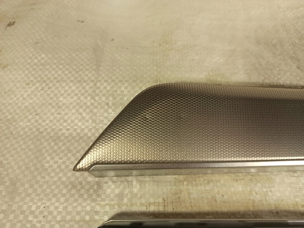 TÜRDEKO-SET FÜR MERCEDES W212 E-KLASSE Product image