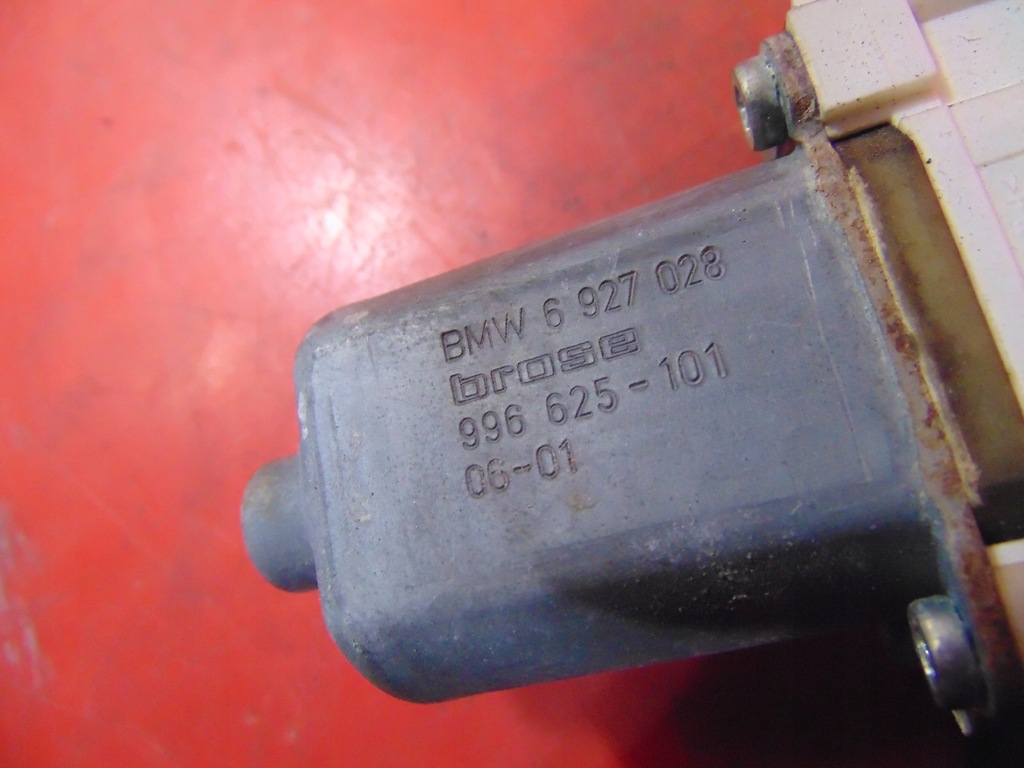 BMW 3 E90 E91 FENSTERHEBEMECHANISMUS VORNE RECHTS 7060266 EUROPA Product image