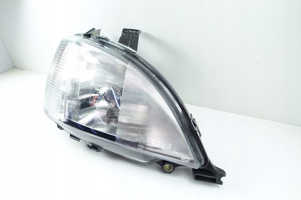 VORDERLEUCHTE RECHTS MERCEDES ML W163 1998-2001 HELLA 1EA963130-461 Product image