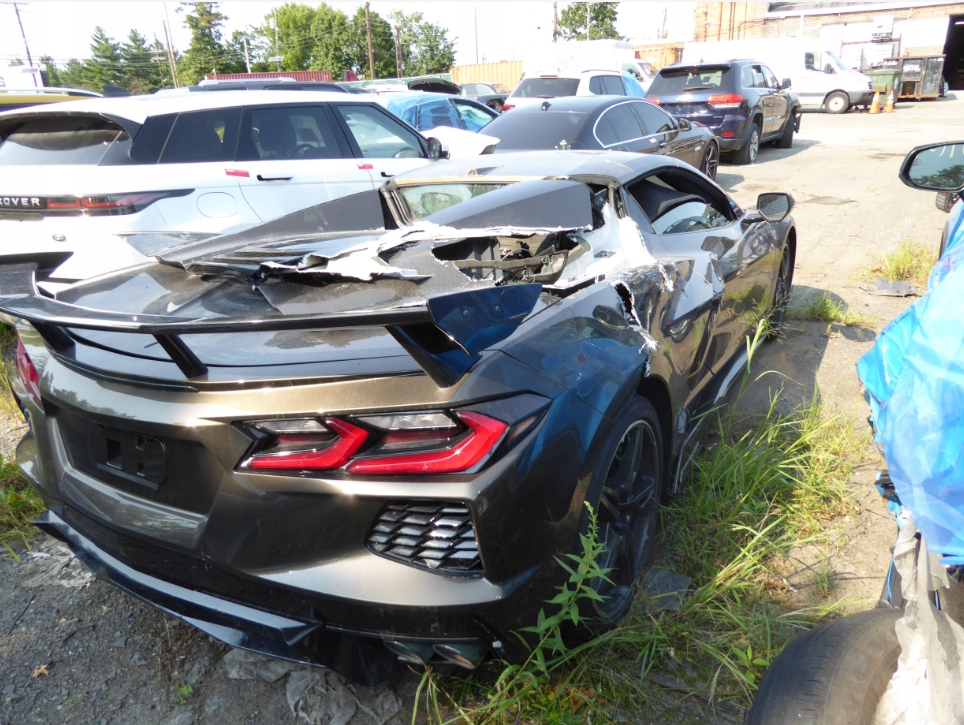 Schürze rechts Kotflügelhalterung links vorne Chevrolet Corvette C8 2020- Product image