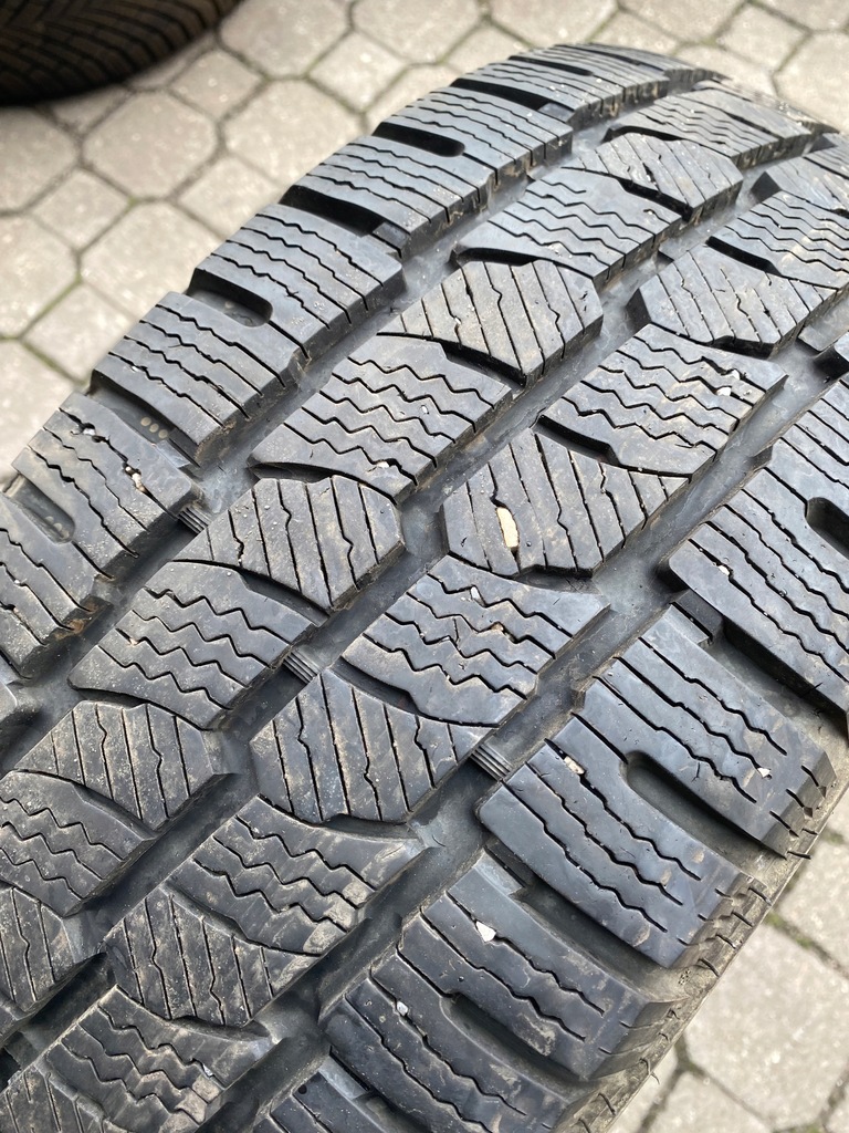 1 Stück NORDEXX WinterSafe Van 2 215/65/15 C 7,8 mm Product image