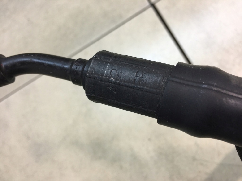 STROMSCHLAUCH PASSAT B5 1.9 TDI 8D1422893BJ Product image