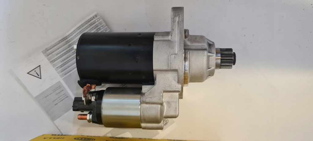 Anlasser HELLA 8EA 012 527-551 Audi Seat Skoda Volkswagen 12 V 2 Löcher Product image
