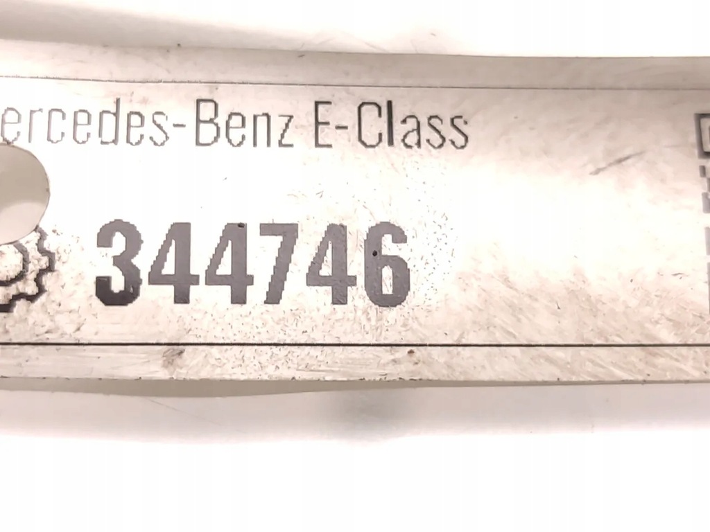 Mercedes-Benz E-Klasse Diesel-Ölmessstab Product image