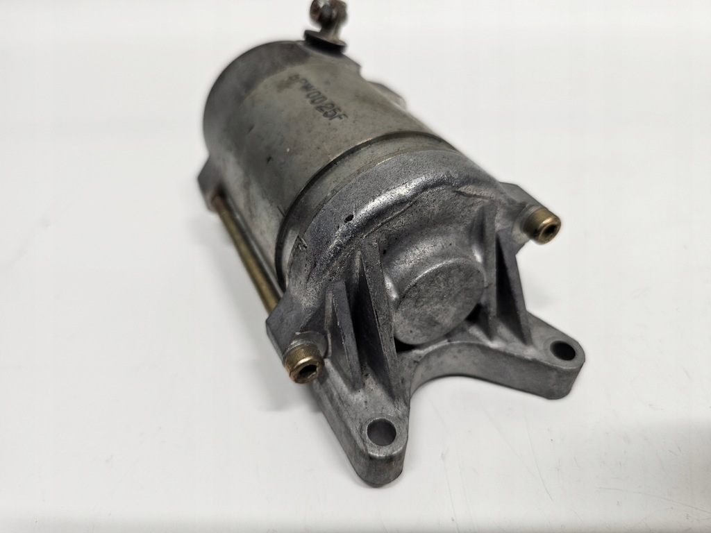 Yamaha YZF-R1 YZF R1 RN04 00-01 Motorstarter Product image