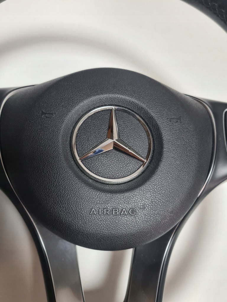 B47- Mercedes-Benz E W213 Lenkradkissen multif. KLINGEN A0004606600 Product image