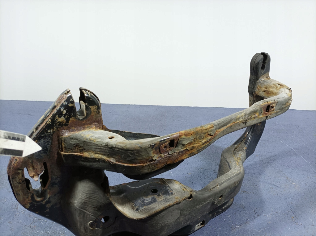 BMW X6 E71 Sprunghalterung zur Montage des Automatikgetriebes 6786745 Product image