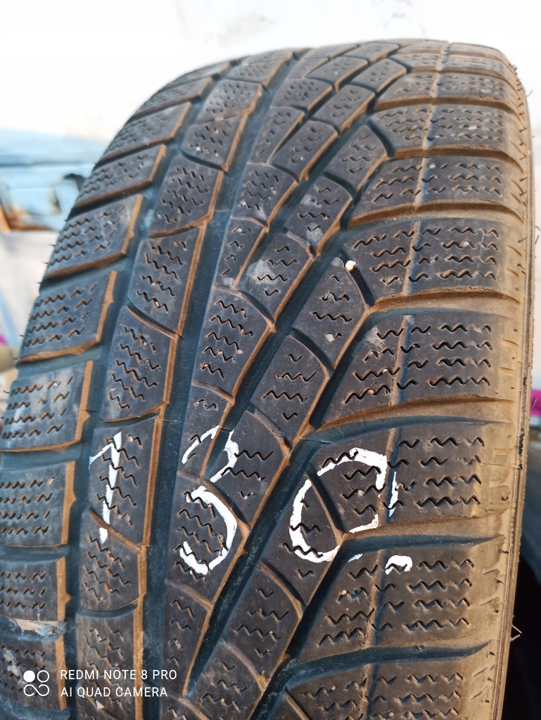 Pirelli Winter 210 SottoZero 205/40R17 84H Reifen 5,1 mm Product image