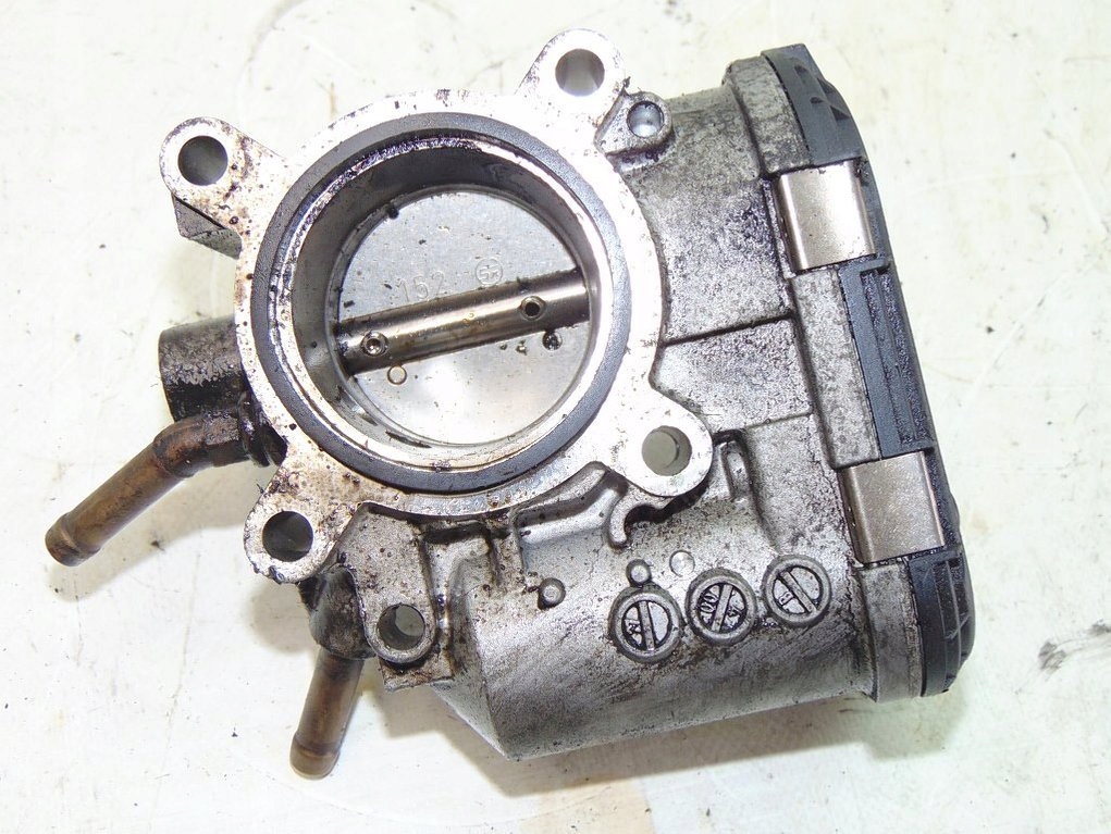 SEAT CORDOBA 1,4 01 DROSSEL 030133062C Product image