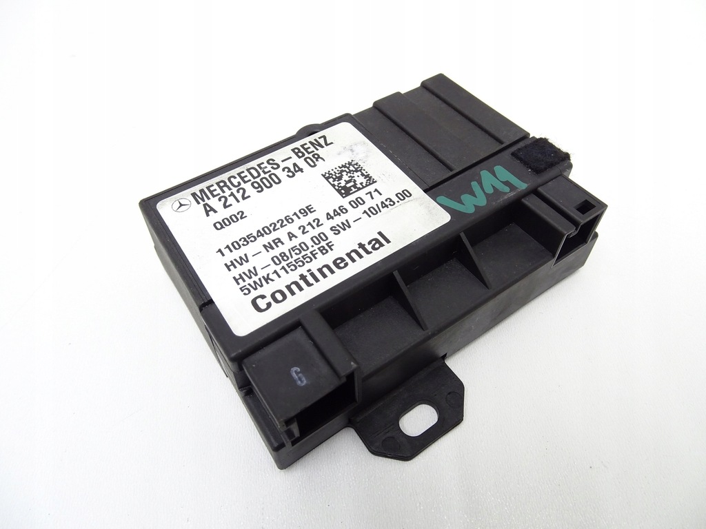 MERCEDES W212 CDI KRAFTSTOFFPUMPENMODUL A2129003408 Product image