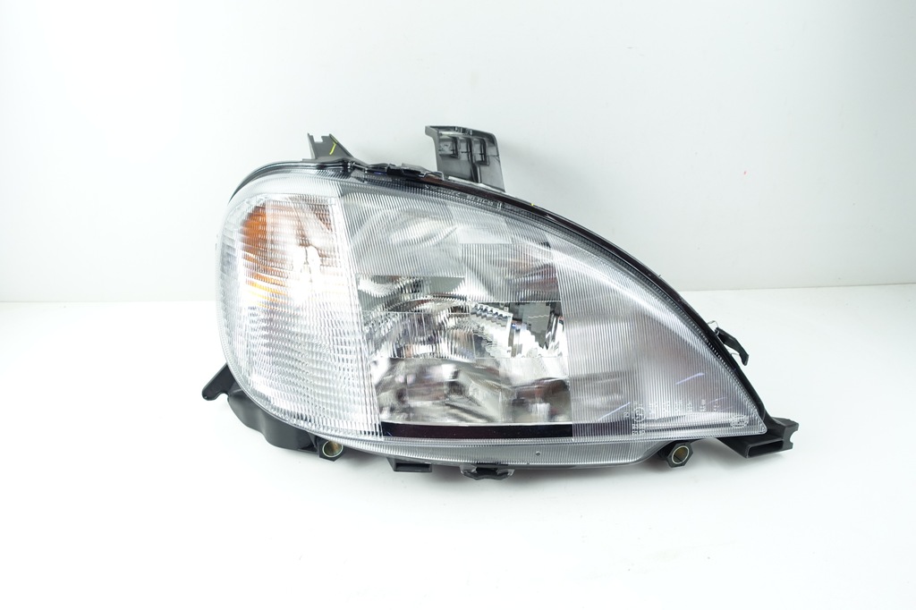VORDERLEUCHTE RECHTS MERCEDES ML W163 1998-2001 HELLA 1EA963130-461 Product image