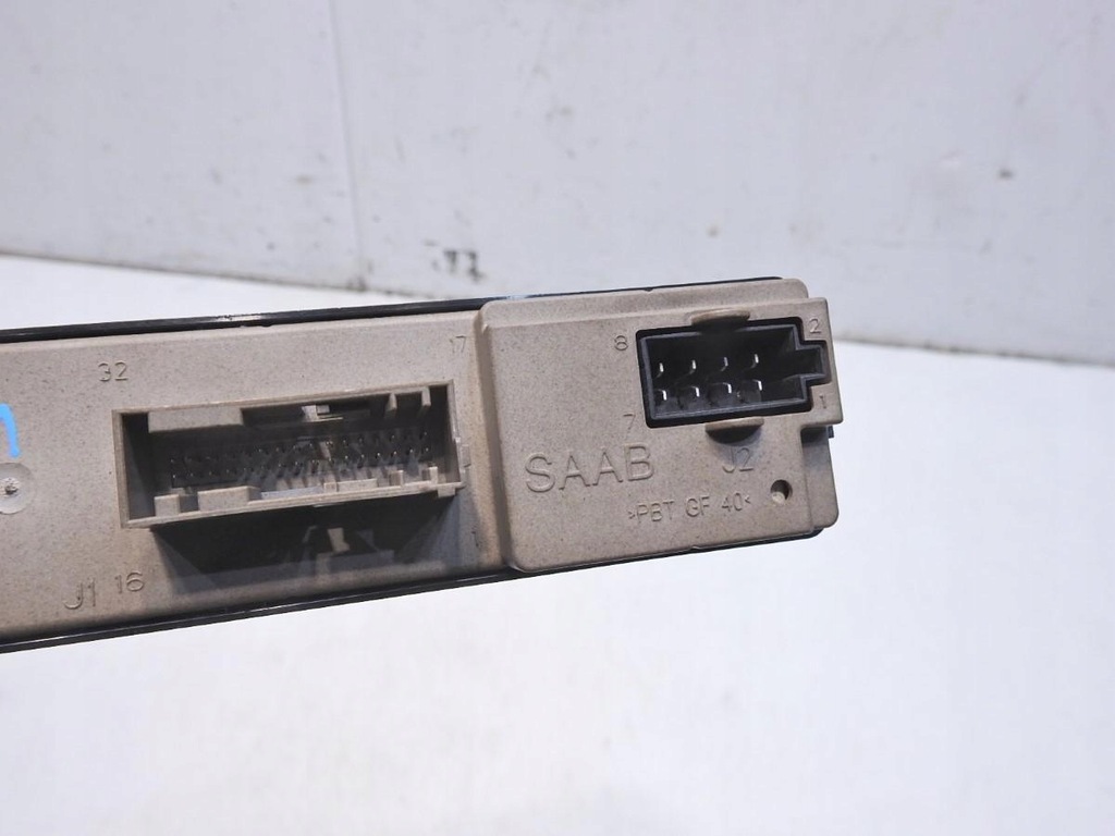 PANEL FENSTERKNOPF LINKS HINTEN SAAB 9-3 93 II KOMBI LIFT 12771993 12772020 Product image