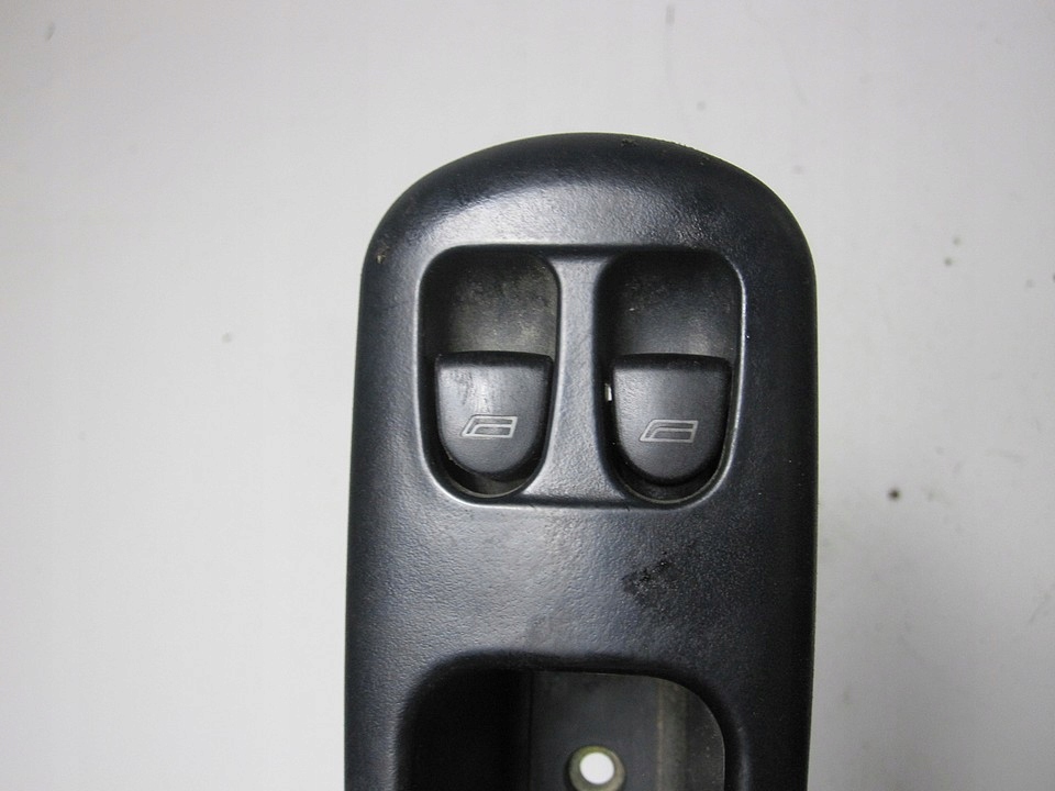FENSTERSCHALTER VORDERSEITE L ALFA ROMEO 156 98 Product image