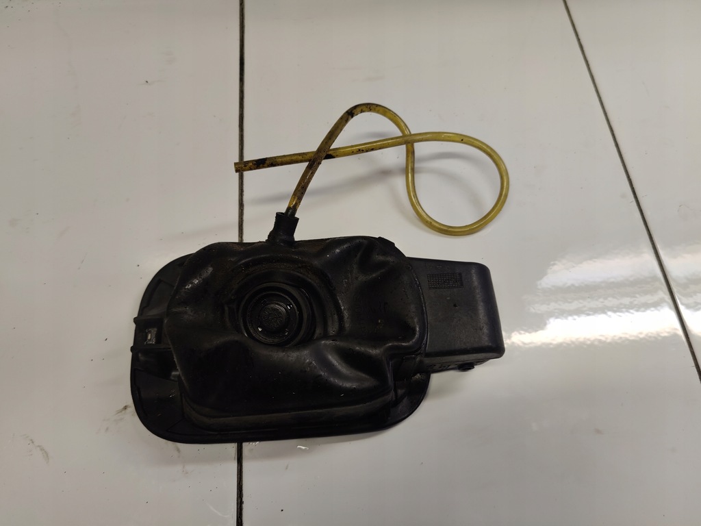 VW JETTA V KRAFTSTOFFEINFÜLLKLAPPE 1K5809857 Product image