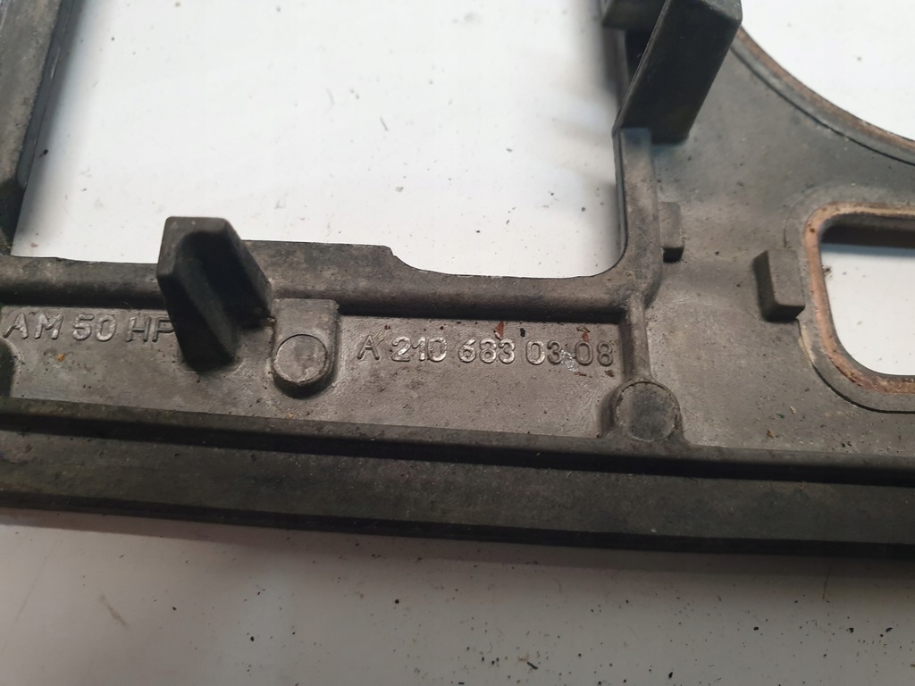 GEHÄUSE, ABDECKUNG, LUFTRAHMEN MERCEDES-BENZ W210 A2106830308 Product image