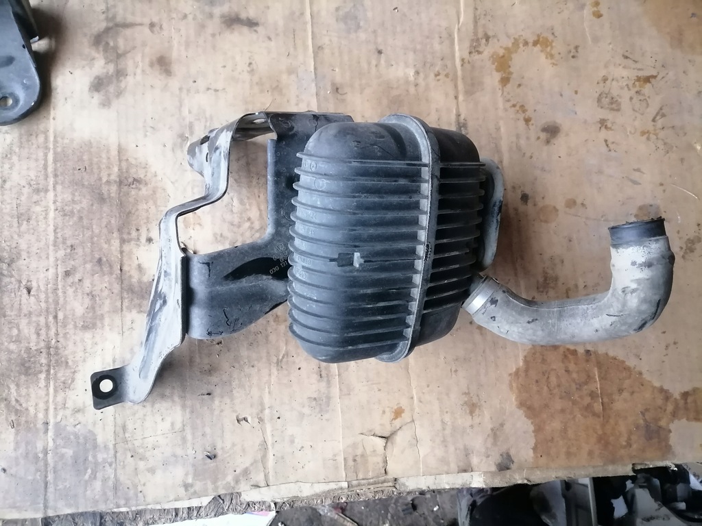 Ladeluftkühler-Montagehalterung Audi A6 C6 03G131529B Product image