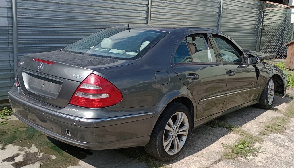 LUFTMASKE ANSAUGGITTER MERCEDES W211 02-06 Product image