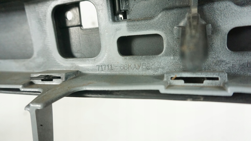 Vordere Stoßstange vorne Nissan Pixo Zak 08-13 2008-2013 Halogen 71711-68Ka Product image