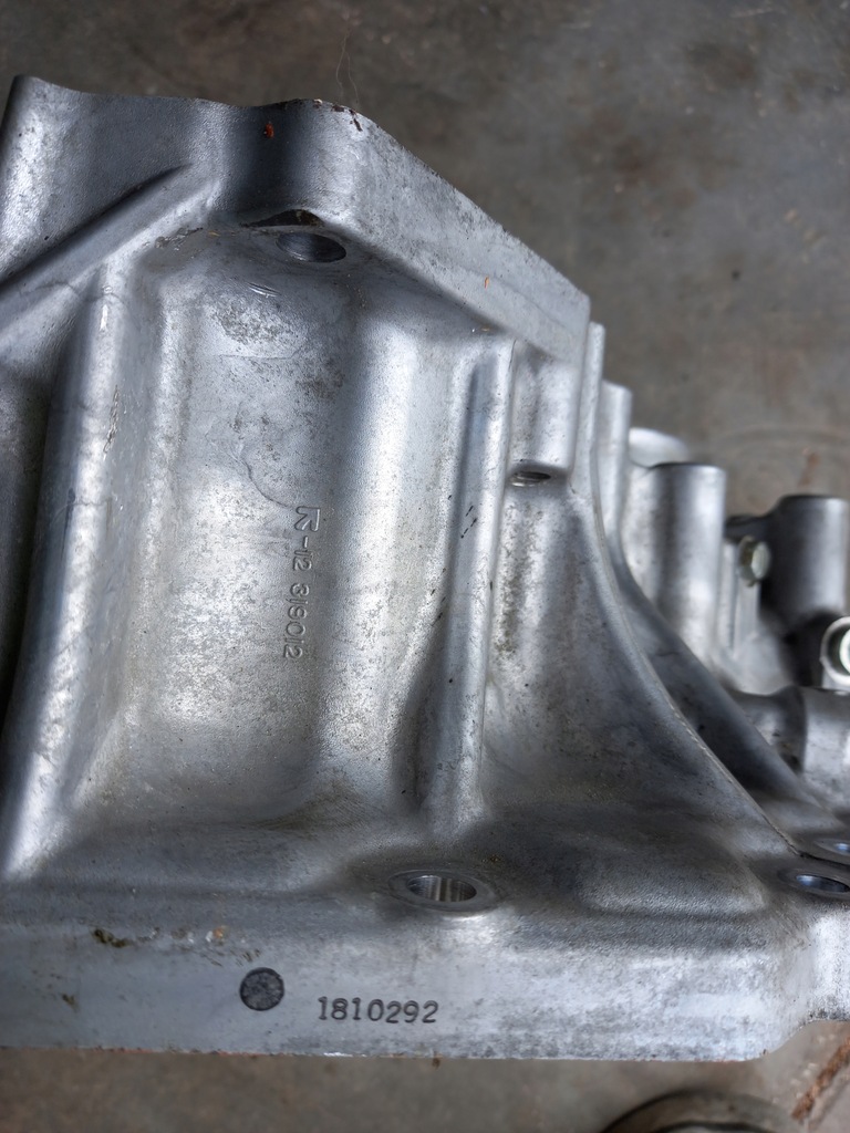 VORDERES GEHÄUSE DES GETRIEBE TF-80SC VOLVO Product image