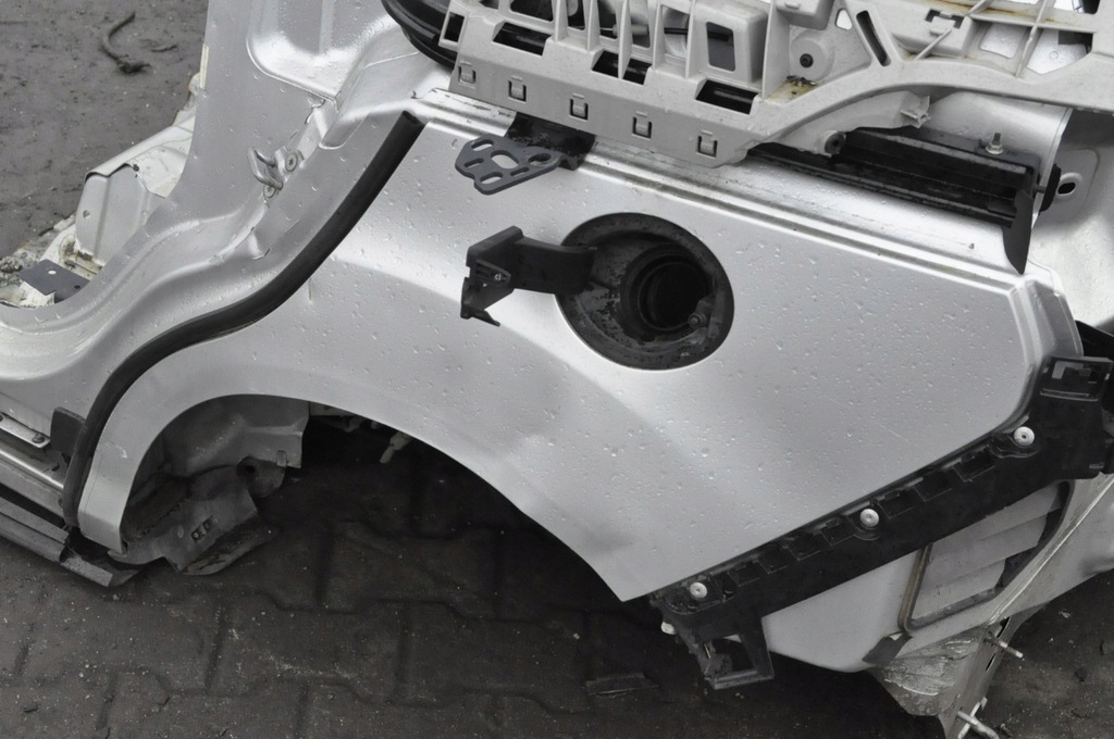 FORD B-MAX HINTERER RIEMEN HINTERER BADEKOTFLÜGEL LINKS RECHTS VIERTEL Product image