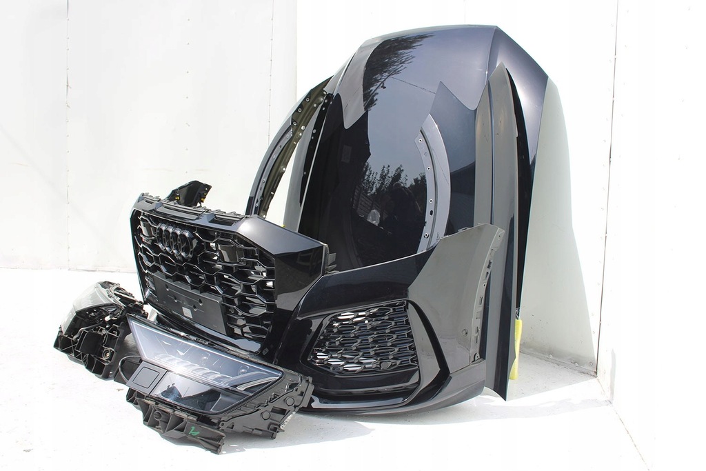 Audi RSQ8 Frontmatrix -Maske Madguard Stoßstange Gürtel Product image