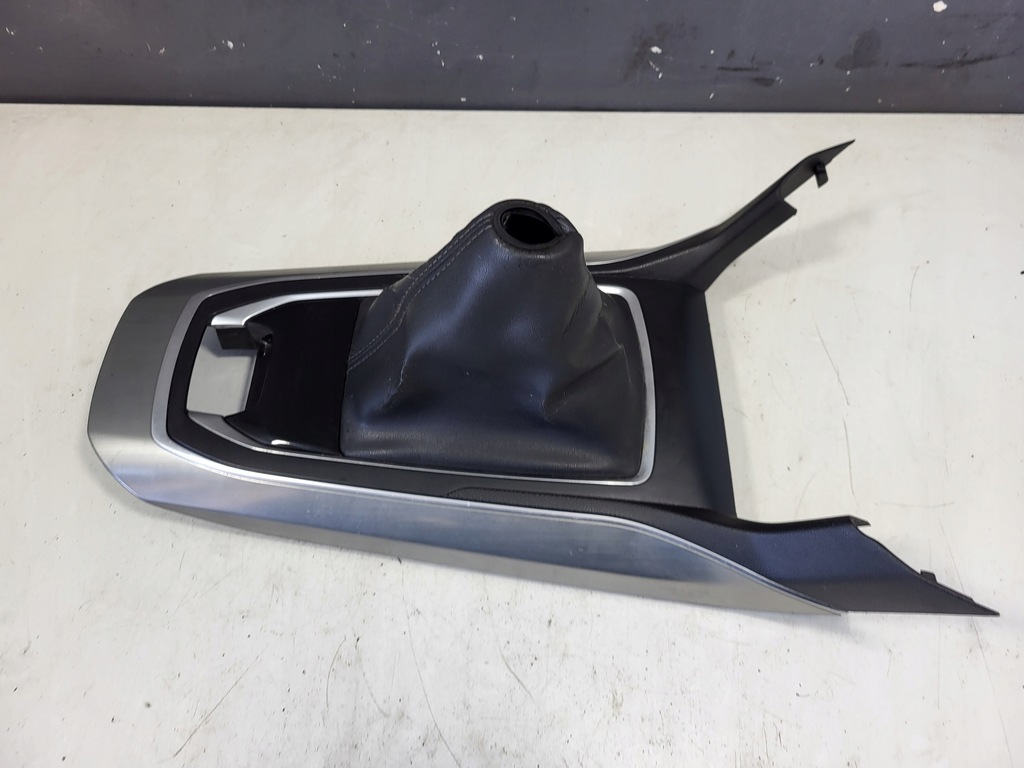 Chrom-Getriebebalgrahmen, MITTELTUNNEL PEUGEOT 308 T9 II 98088086XU Product image