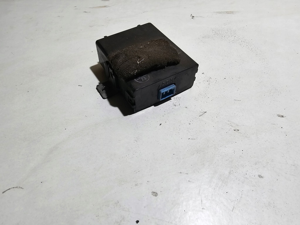 ALARM ZENTRALVERRIEGELUNG STEUERUNG VOLVO V40 30857627 Original Product image