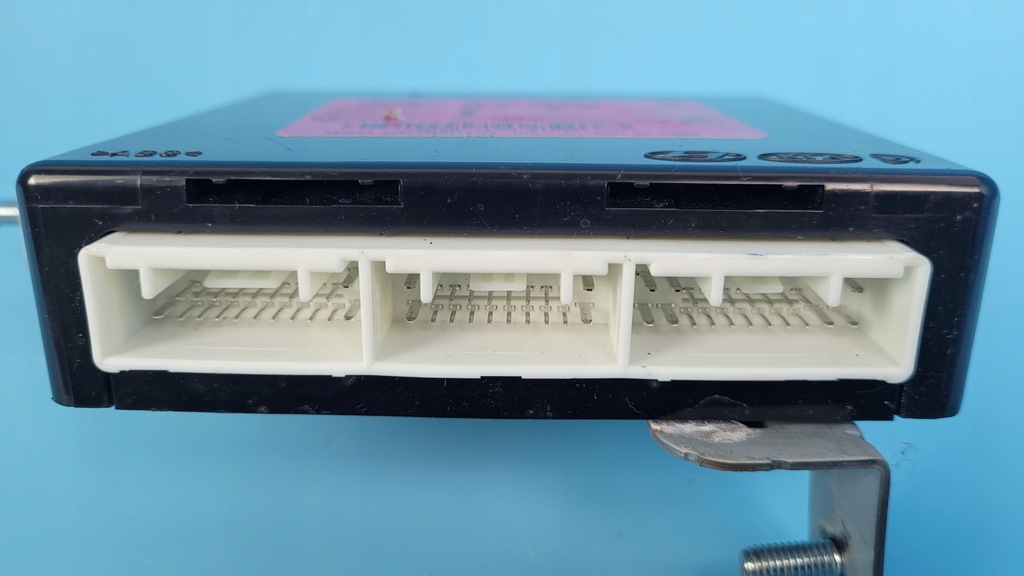 KIA STONIC 17r ASSY-SMART KEY CONTROLLER MODUL 95480-H8050 Product image