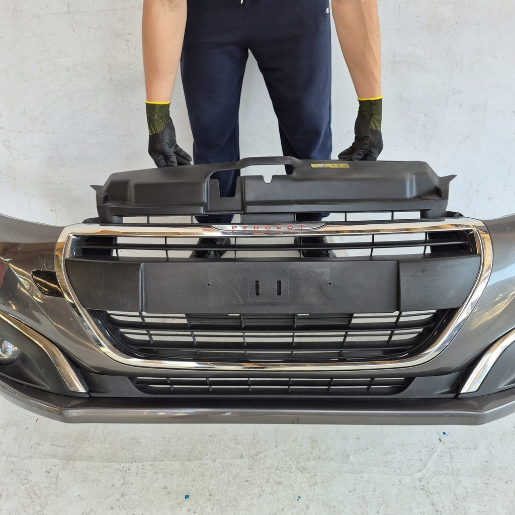 Peugeot 208 und 15-Front-Stoßfänger vorne 9810513777 Product image