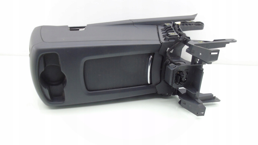 MITTELTUNNEL PEUGEOT 5008 I 9670593077 Product image