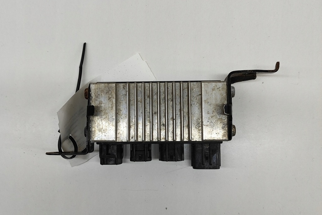 Toyota Hilux 8 AN110 Sticked Candle Control Unit 28551-0E010 2.4d Product image