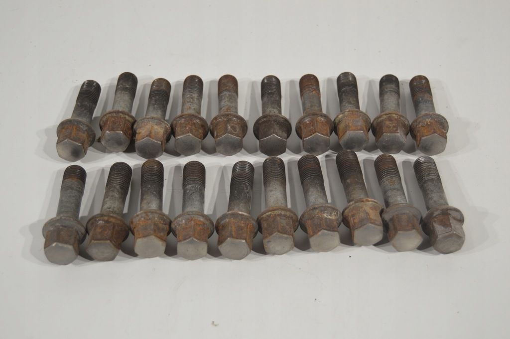 Radschraubenbolzen Mercedes W140 Alufelgen Product image