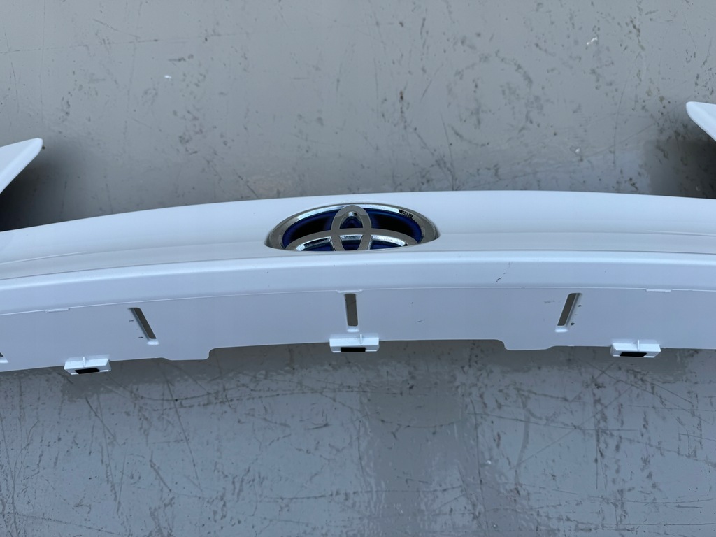 TOYOTA CHR C-HR I 1 16R – HECKKOFFERRAUMDECKELMISCHUNG 76811-F4010 Product image