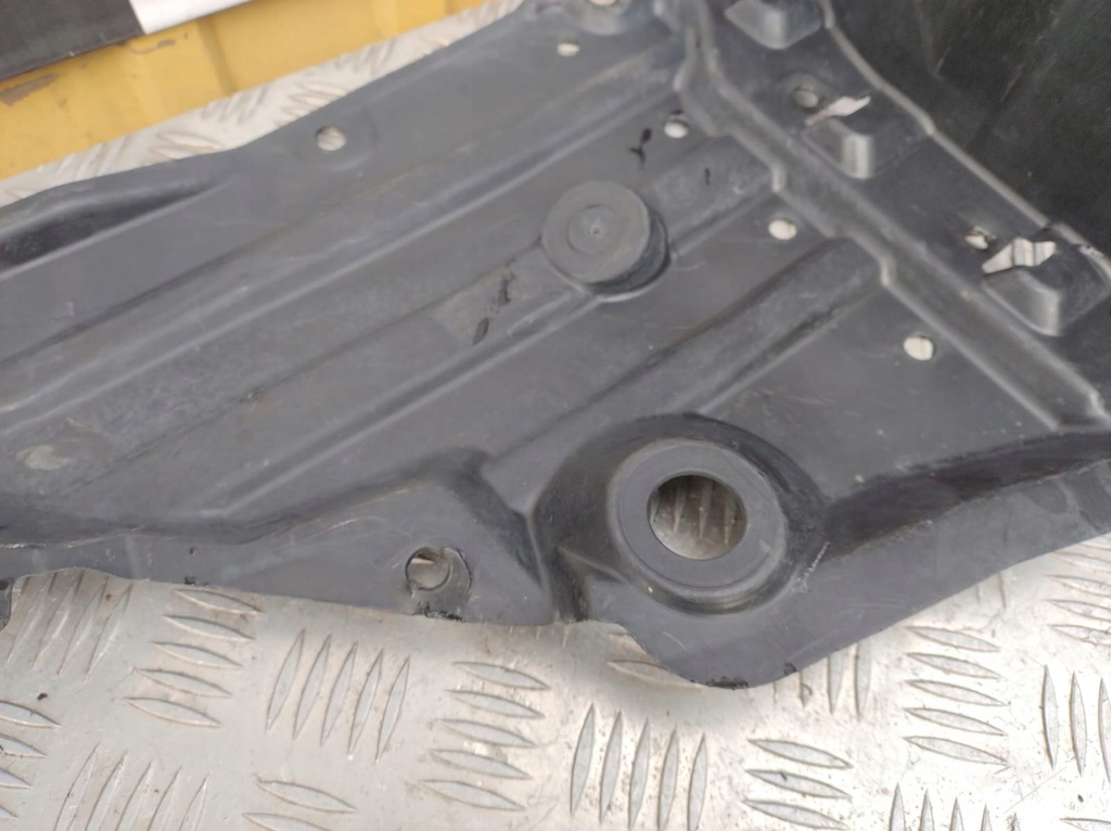 TOYOTA COROLLA E27 Radkästen vorne links Limousine 53876-02710 Product image