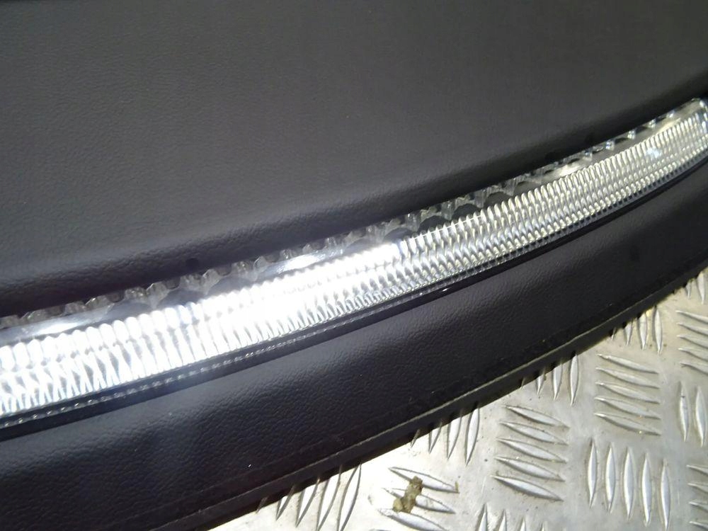 Maserati Ghibli MS157 Heckregal 6700493100 Product image