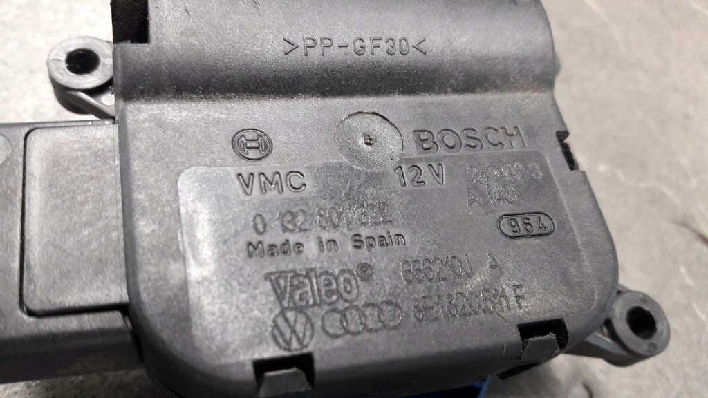 0132801322 Audi A4 B7 04-08 Heizungsheizung Product image
