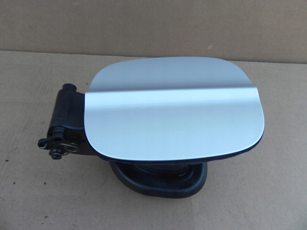 FORD MONDEO MK5 HTB SEDAN KRAFTSTOFFEINFÜLLKLAPPE DD Product image