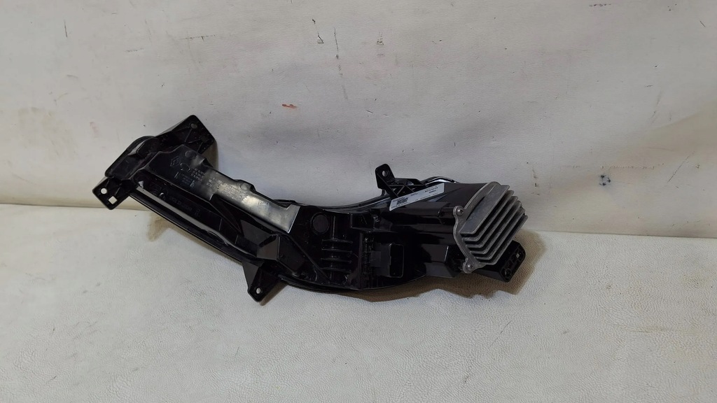 HALOGEN RECHTE LED RENAULT KOLEOS II 266008290R Product image