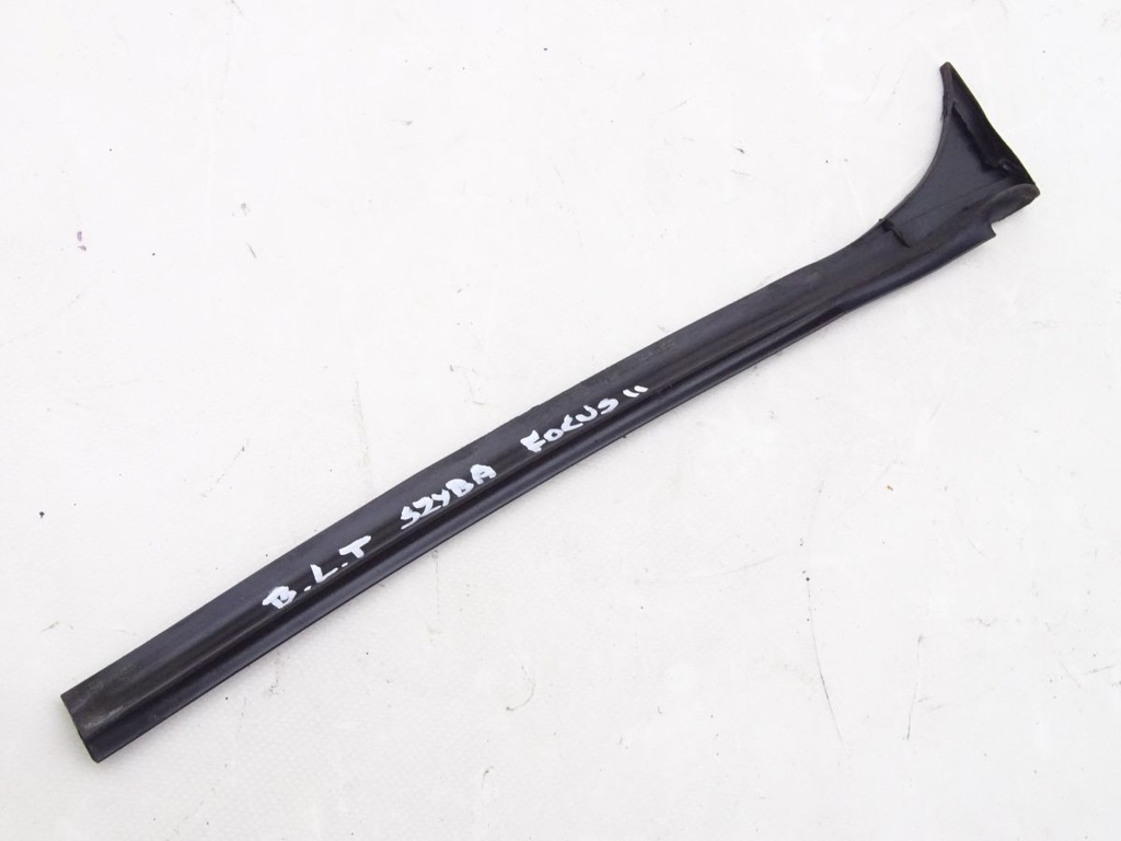 FORD FOCUS MK2 SCHEIBENLEISTE HINTEN LINKS HB 3d Product image