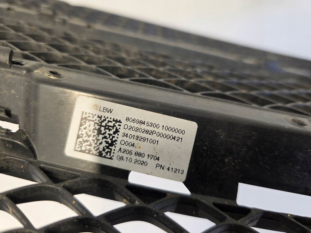 Grill Dummy Stoßfänger Mercedes C Klasse W205 A2058801704 Product image