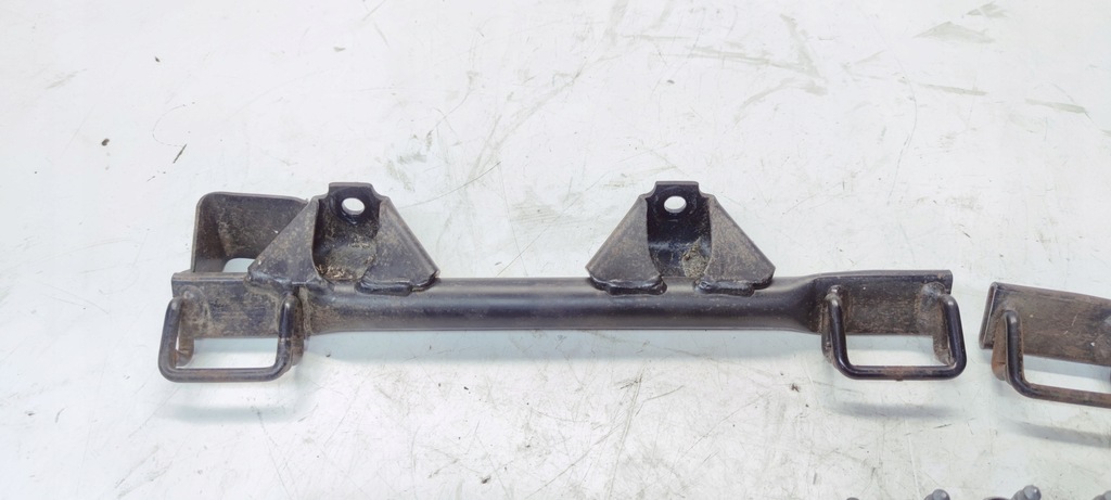 Audi A4 B7 A6 C6 8 ISOFIX Montage links hinterher 8E0813545B 8E0813546B Product image