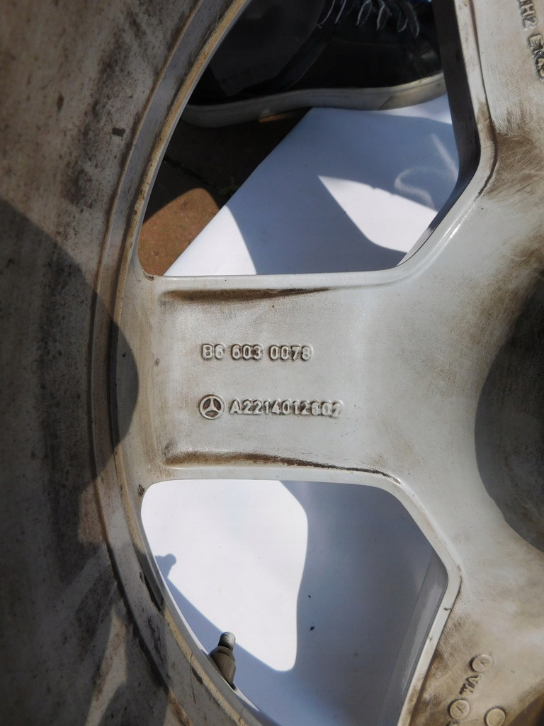 Mercedes W221 AMG Felgen A2214012602 A2214012702 Product image