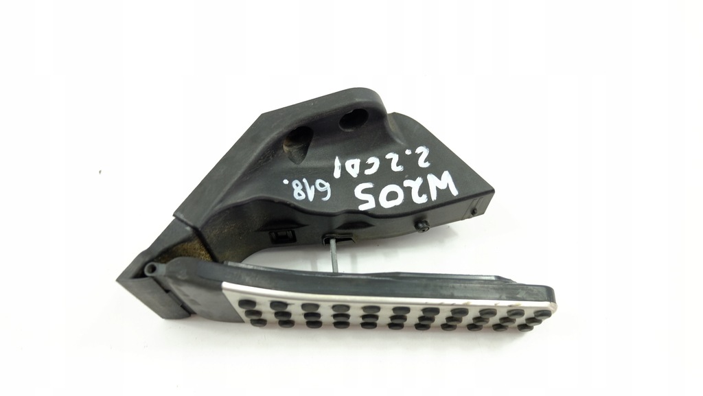 MERCEDES C-KLASSE W205 2.2 CDI GAS-PEDAL-POTENTIOMETER A2053000104 Product image
