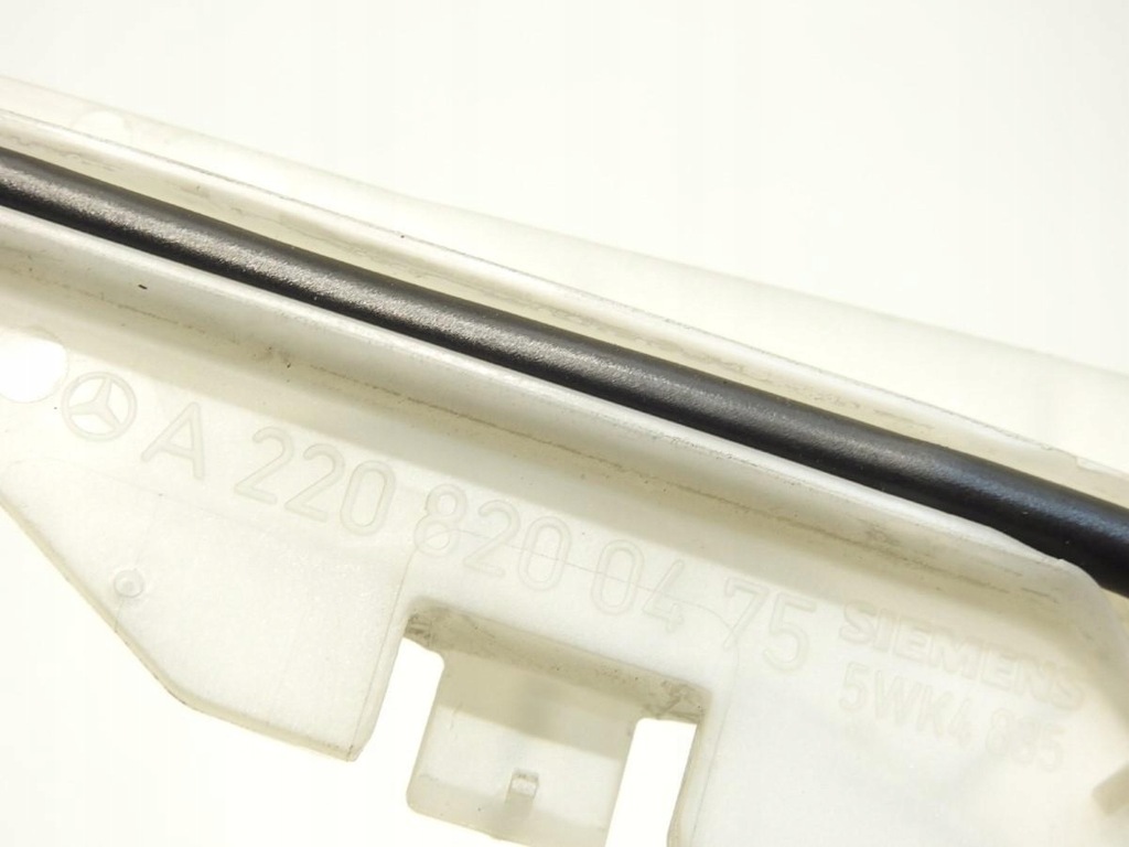 SCHLÜSSELLOSE ANTENNE TÜR RECHTS 5 PIN MERCEDES W220 A2208200475 Product image