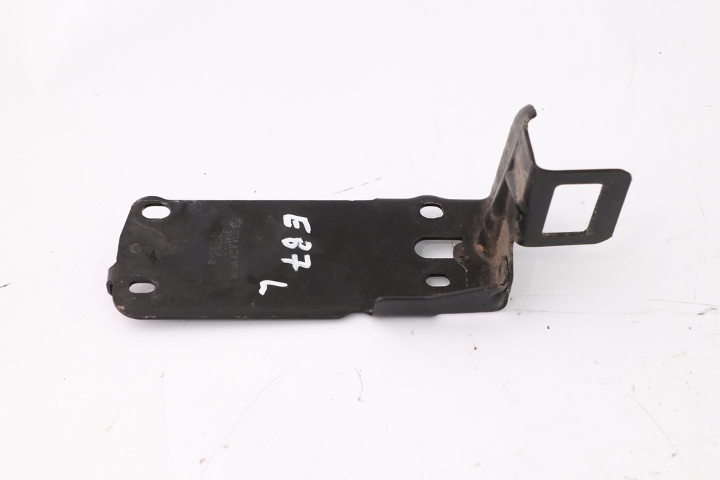 BMW E81 E82 E90 E91 Plattenbefestigung, linke Halterung Product image