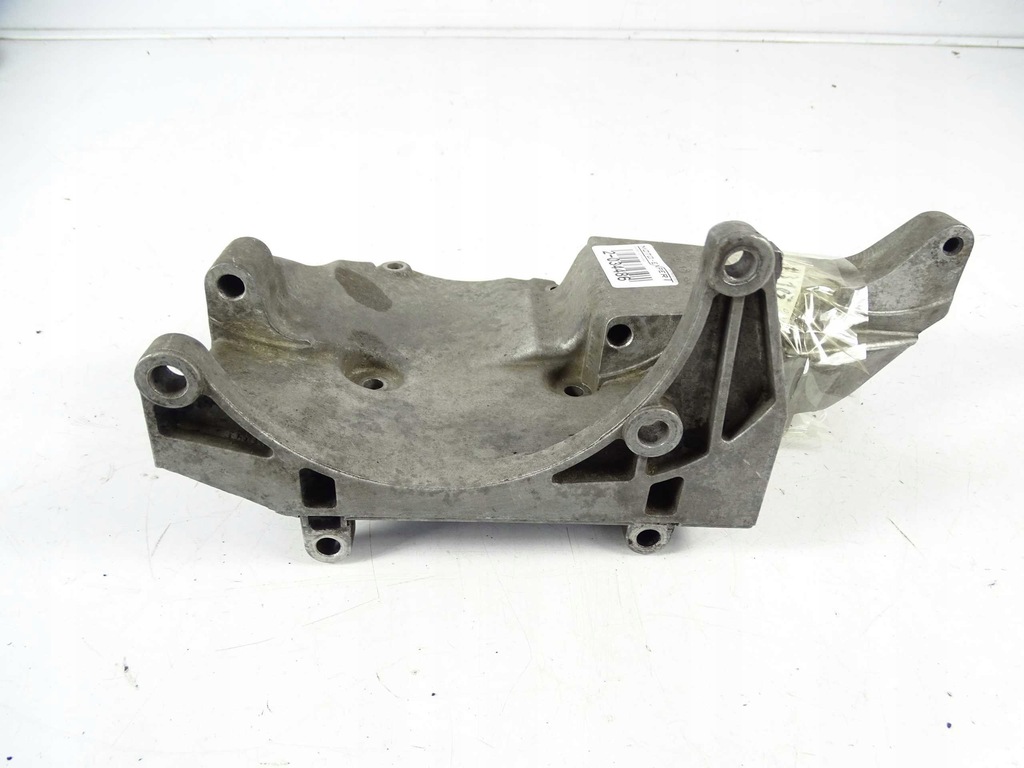 Mercedes W124 W129 W140 Motorpfotenhalterung A1041550135 Product image