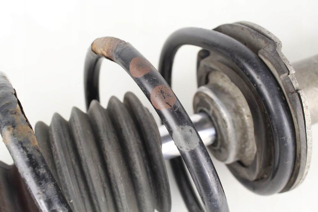 MCPHERSON STOSSDÄMPFERFEDER LINKS VORNE BMW E60 E61 LIFT 2.0D N47 07-10 Product image